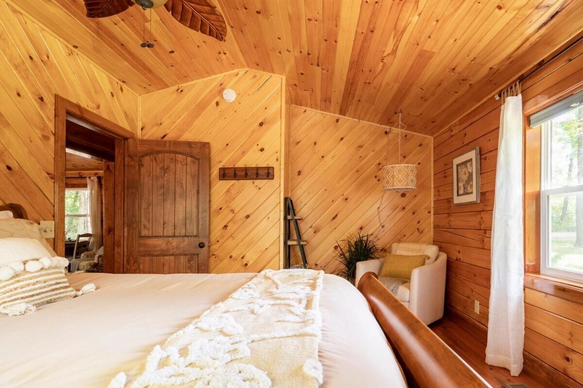 Secluded Wooded Cabin Near The Hocking Hills New Straitsville Exteriér fotografie