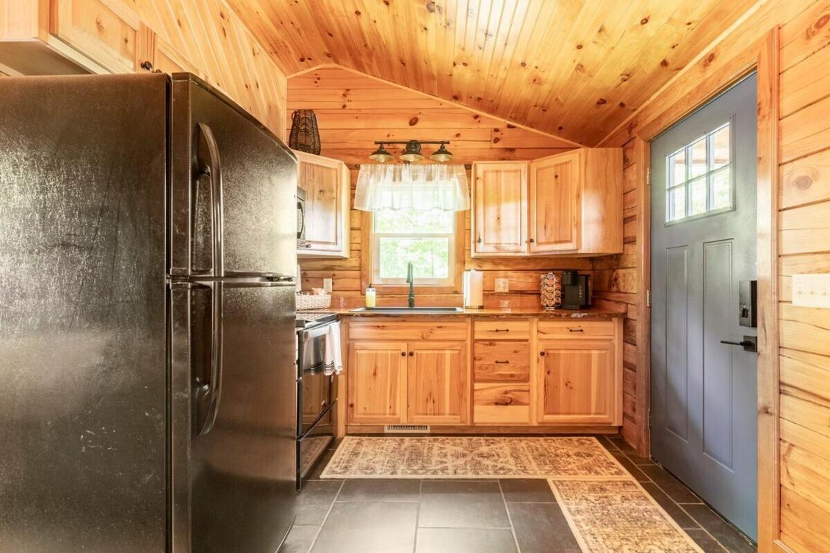 Secluded Wooded Cabin Near The Hocking Hills New Straitsville Exteriér fotografie