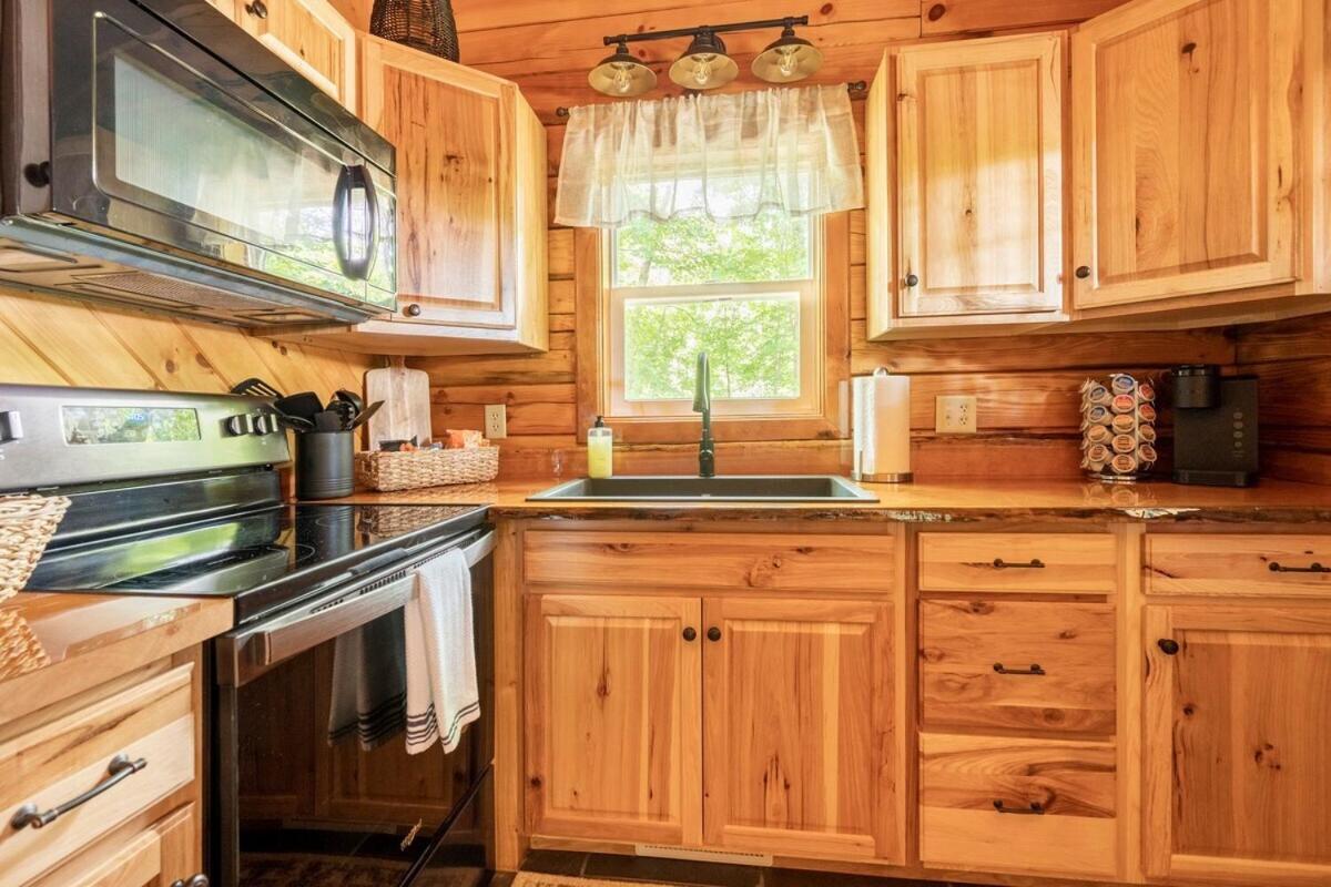 Secluded Wooded Cabin Near The Hocking Hills New Straitsville Exteriér fotografie