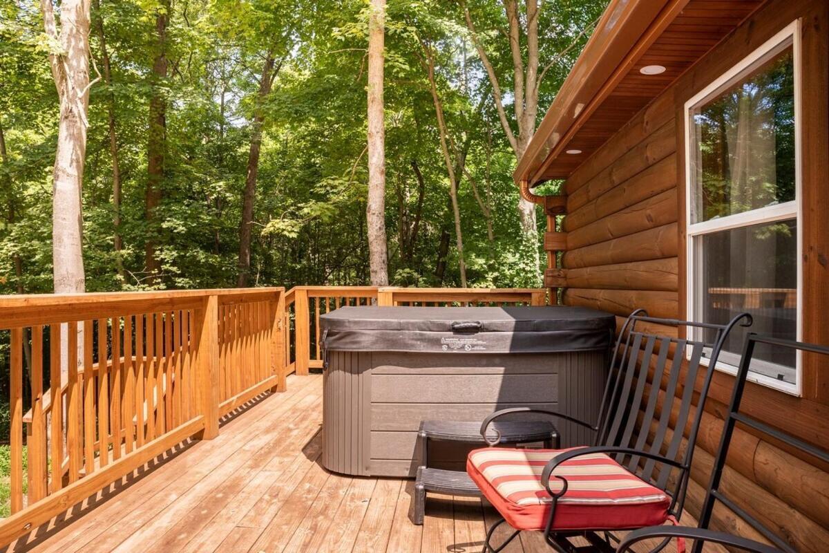 Secluded Wooded Cabin Near The Hocking Hills New Straitsville Exteriér fotografie